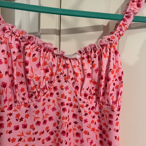 New with tags-Floral vacation midi dress - Picture 8 of 8